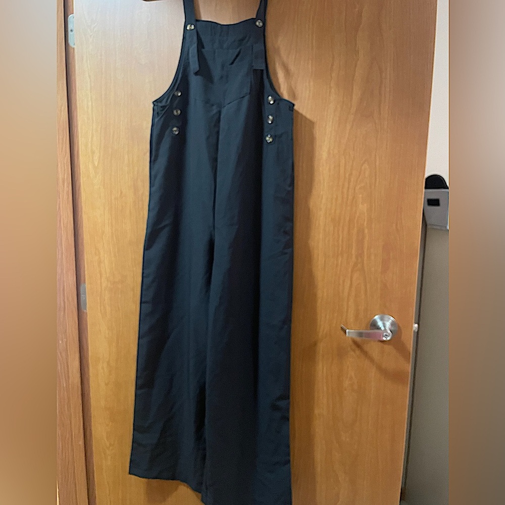 SHEIN Small Black Jumpsuit